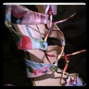 STEVE MADDEN Lace up BNWOT more pics added